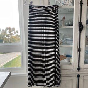 J CREW MAXI SKIRT #A3925 BLACK AND IVORY STRIPE SIZE XS NWT